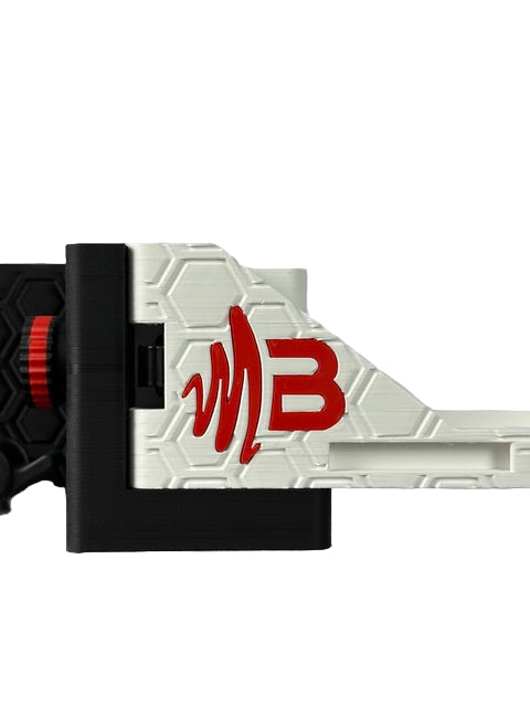 Macbay, in weiß Logo in rot